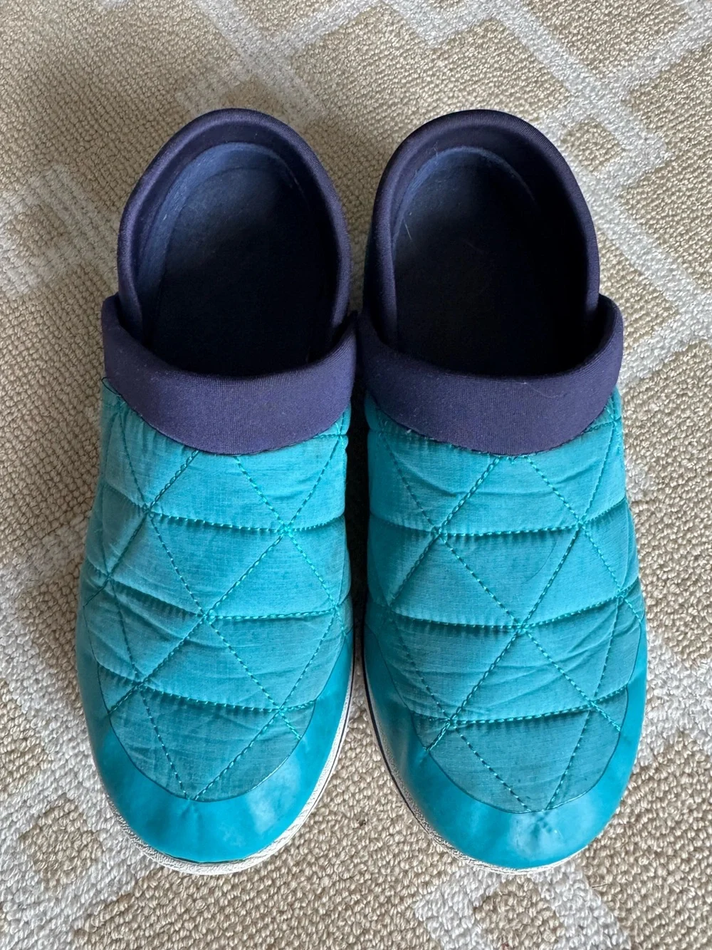 L.L.Bean Primaloft Quilted Slip On Camp Shoes Teal Kids Size 5